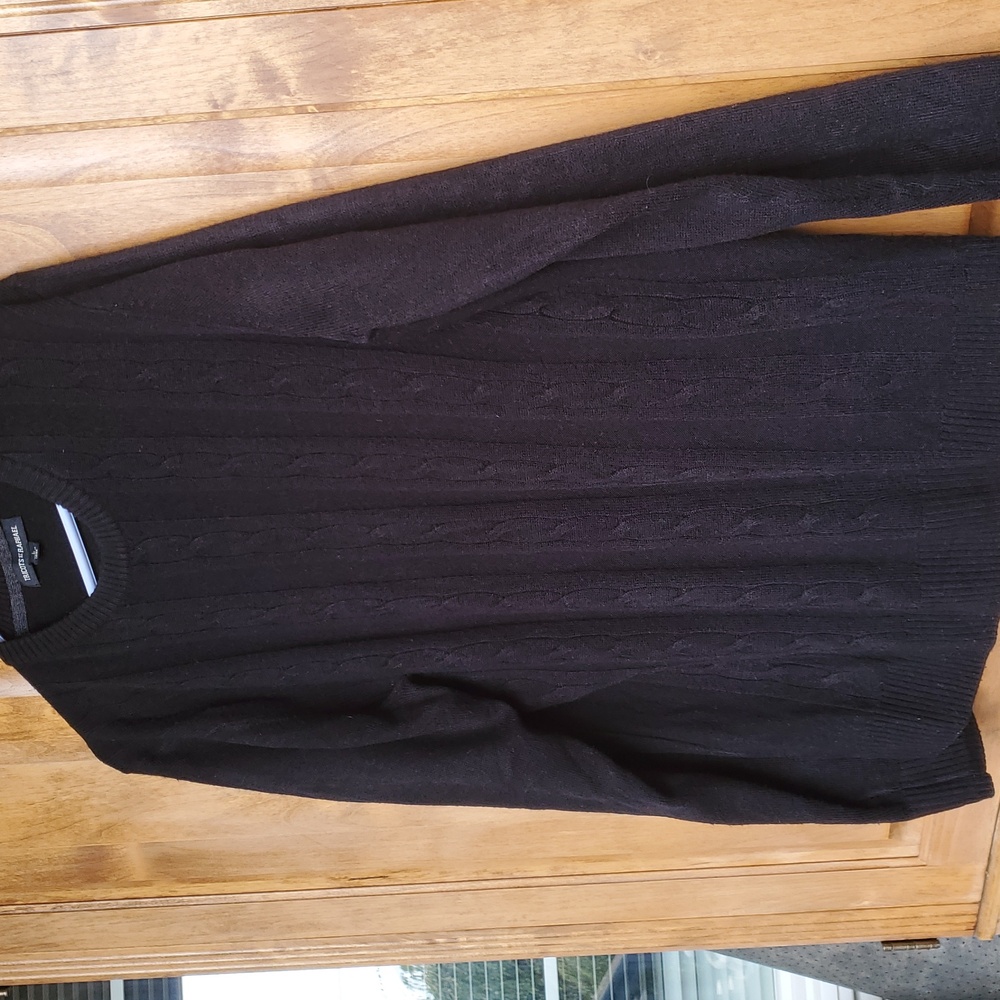 Mens Elegant Deep Black Cable Knit Sweater